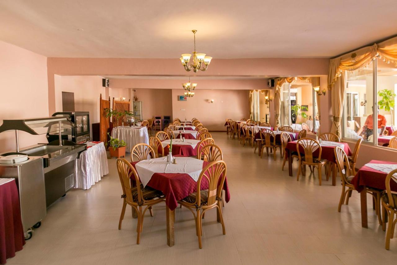 Fahari Gardens Hotel Найробі Екстер'єр фото