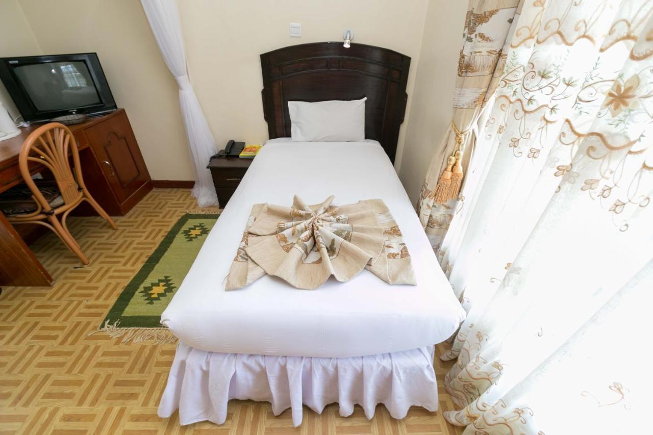 Fahari Gardens Hotel Найробі Екстер'єр фото